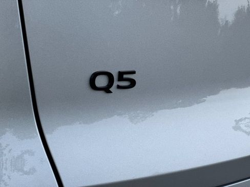 Used 2025 Audi Q5 Premium w/ Premium Plus AWD/4WD image 41