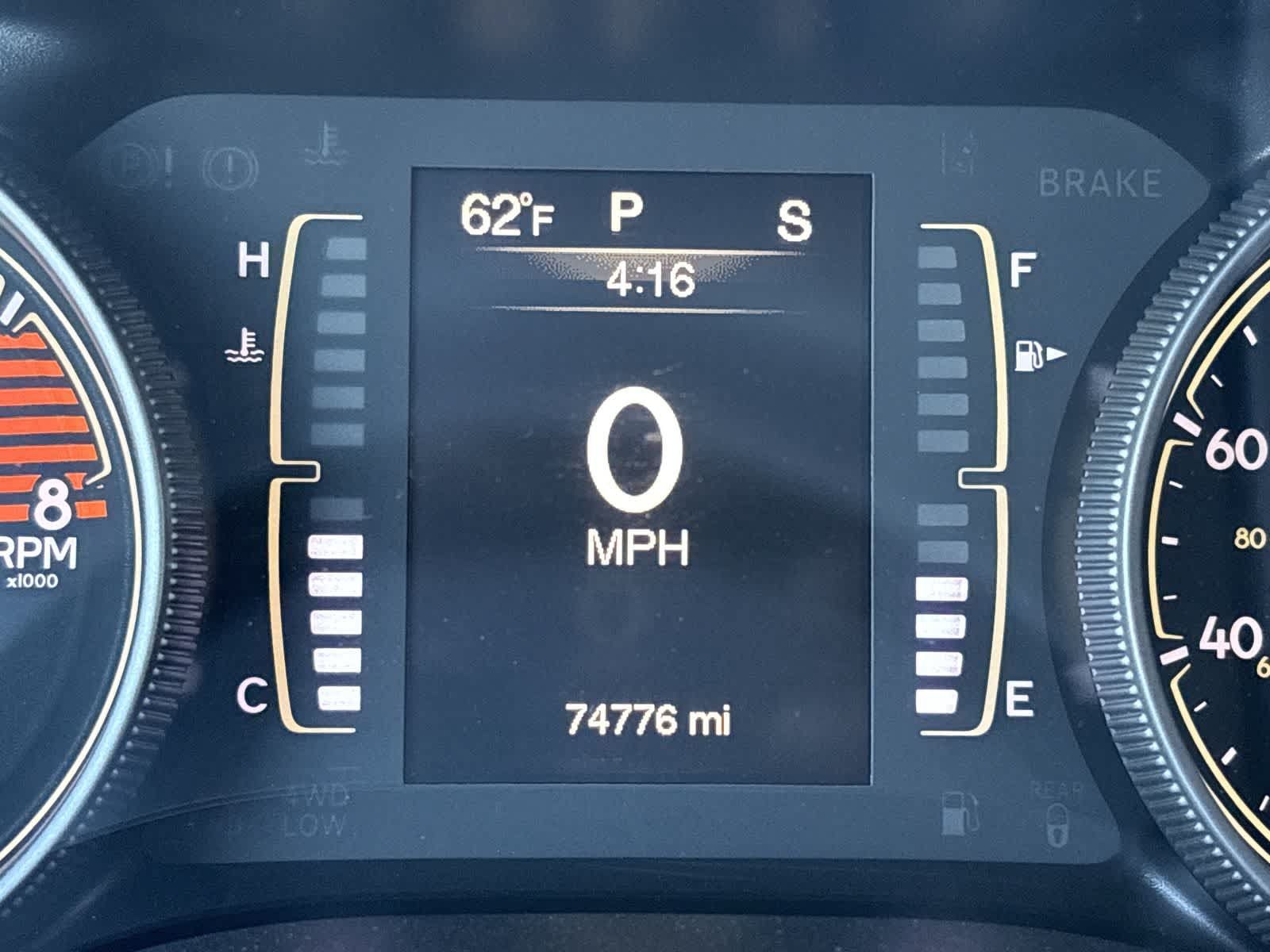 Certified 2018 Jeep Cherokee Latitude w/ Altitude Package AWD/4WD image 17
