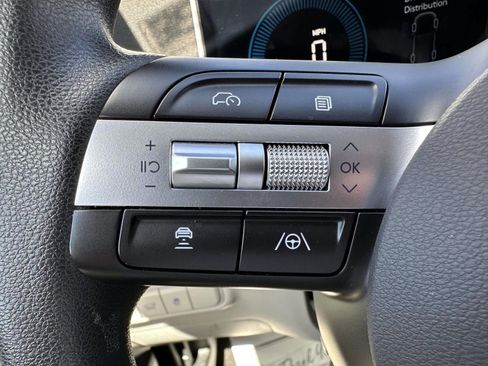 Used 2025 Hyundai Tucson SEL AWD/4WD image 16