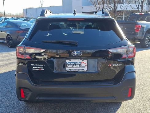Used 2021 Subaru Outback Premium image 5