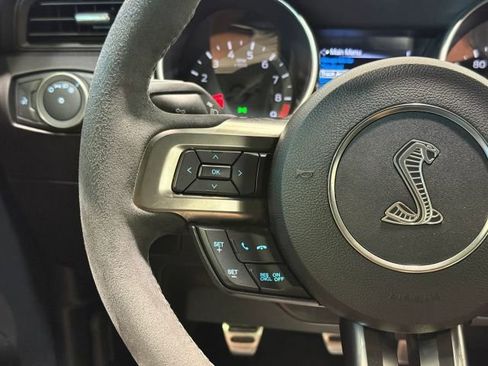 Used 2016 Ford Mustang Shelby GT350 w/ Technology Package RWD image 20