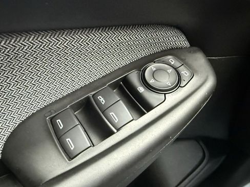 Used 2024 Chevrolet TrailBlazer LT w/ LT Cold Weather Package image 24