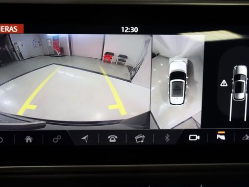 Used 2018 Land Rover Range Rover Supercharged AWD/4WD image 17