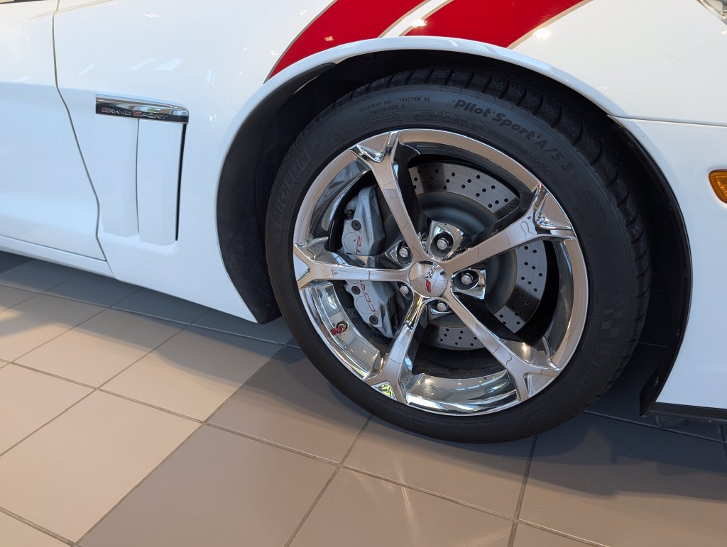 Used 2011 Chevrolet Corvette Grand Sport w/ Preferred Equipment Group RWD image 22