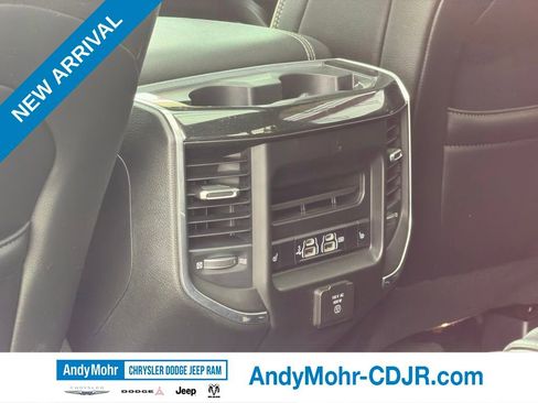 Used 2019 RAM 1500 Laramie AWD/4WD image 34