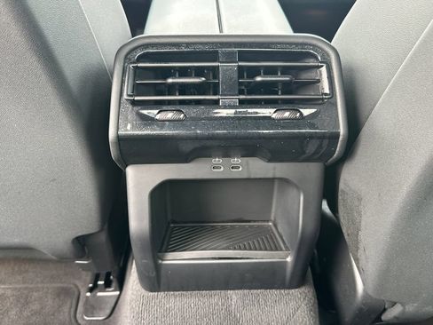 Used 2025 BMW 530i RWD image 23