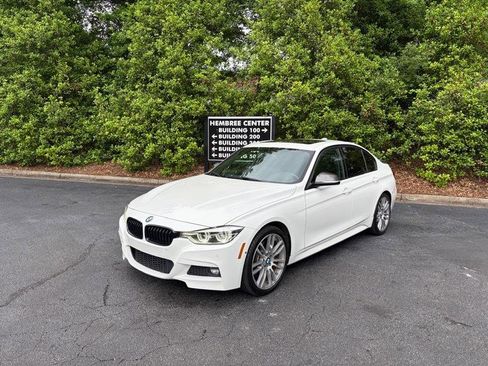 Used 2017 BMW 340i Sedan RWD image 4