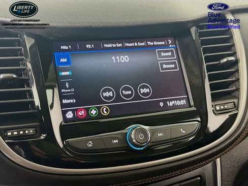 Used 2020 Chevrolet Trax LT w/ LT Convenience Package image 14