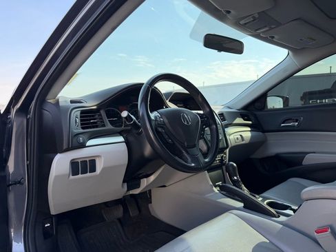 Used 2018 Acura ILX image 11