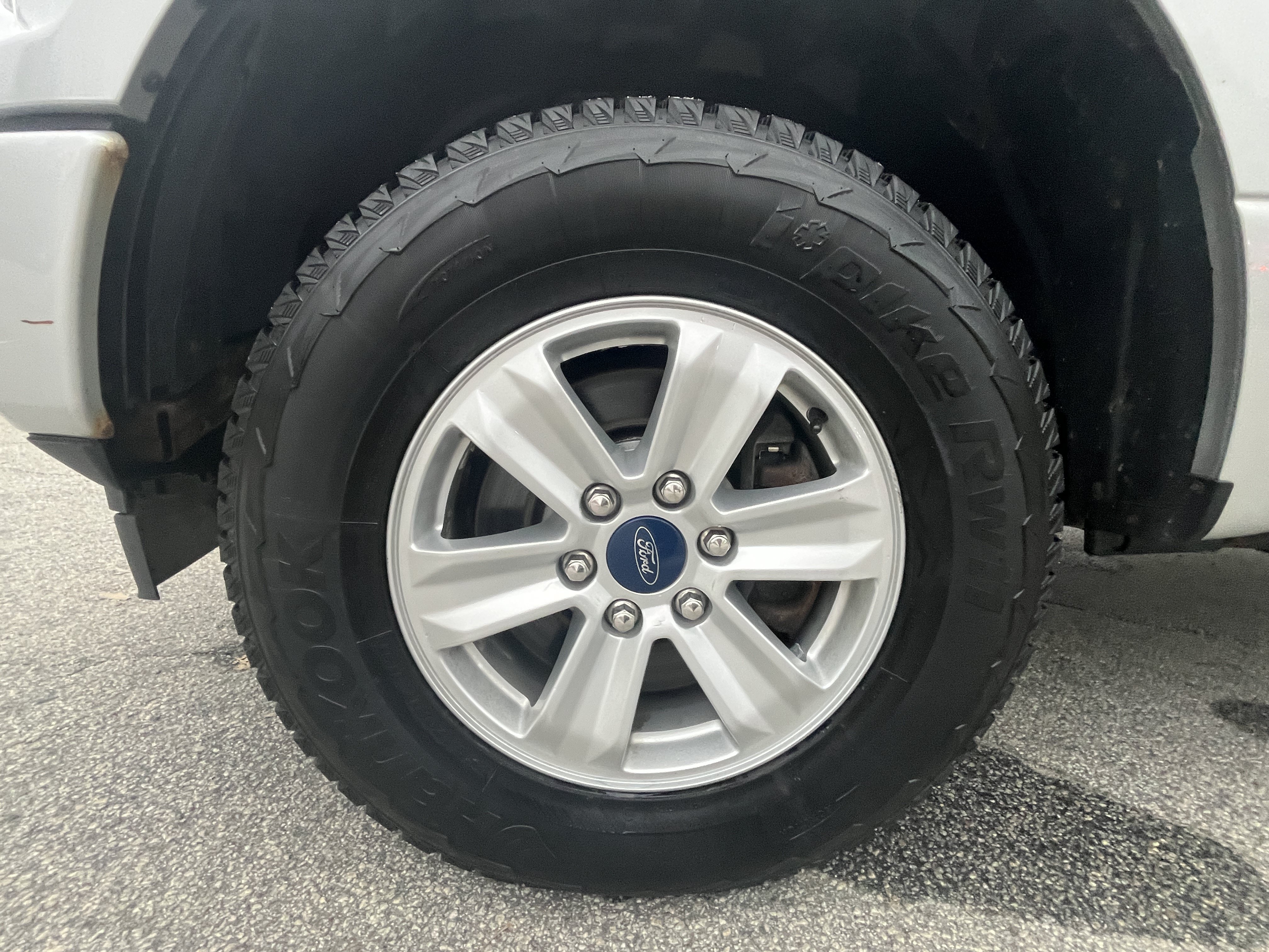 Used 2019 Ford F150 XL w/ Equipment Group 101A Mid AWD/4WD image 12