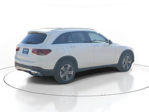 Used 2021 Mercedes-Benz GLC 300 image 3