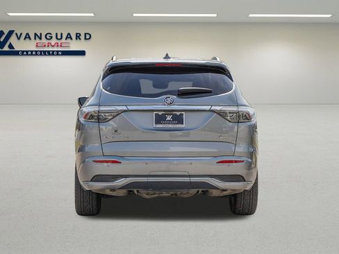 Used 2023 Buick Enclave Avenir image 9