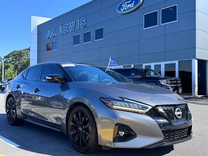 Used 2023 Nissan Maxima SR w/ Sport Mat Group