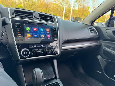 Used 2019 Subaru Outback 2.5i Limited AWD/4WD image 17