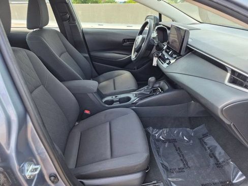 Used 2023 Toyota Corolla LE FWD image 19