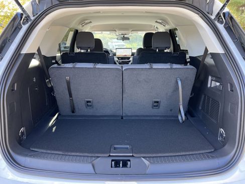 New 2026 Ford Explorer Active image 26