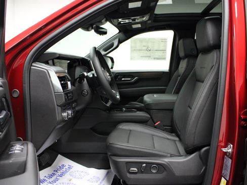 New 2026 GMC Yukon Denali AWD/4WD image 12