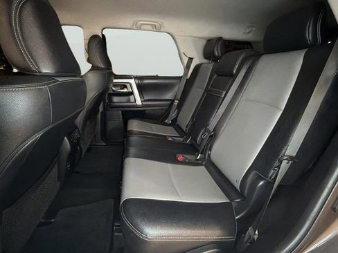 Used 2019 Toyota 4Runner SR5 Premium image 33