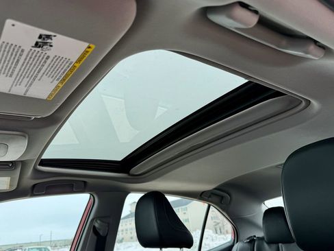 Used 2021 Toyota Camry SE w/ Cold Weather Package image 26