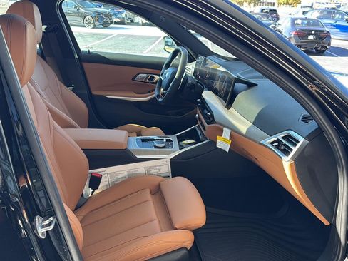 Certified 2025 BMW 330i Sedan w/ Premium Package image 9