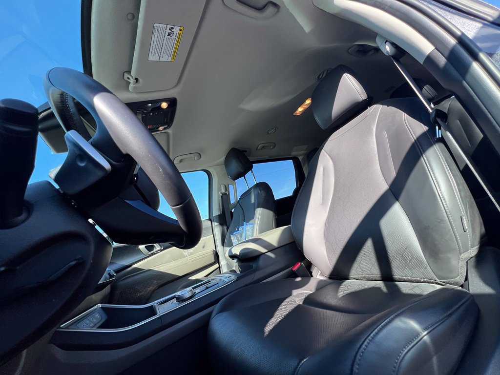 Certified 2026 Kia Carnival LXS FWD image 17
