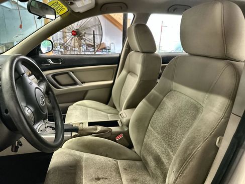 Used 2009 Subaru Outback 2.5i Special Edition AWD/4WD image 13