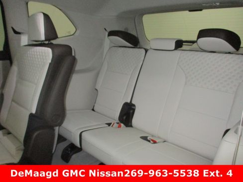 New 2026 GMC Acadia Denali w/ Super Cruise Package image 24