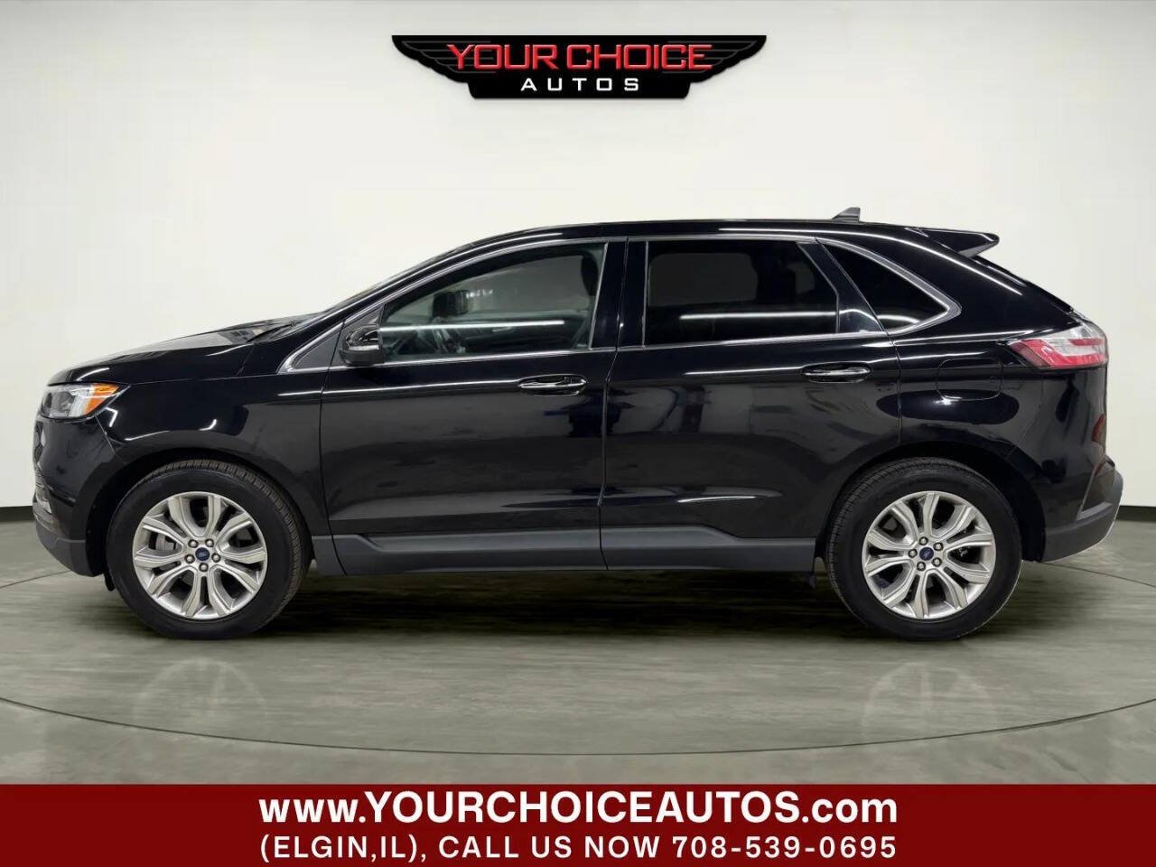 Used 2022 Ford Edge Titanium w/ Equipment Group 301A AWD/4WD image 2