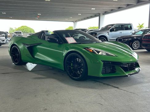 Used 2026 Chevrolet Corvette Z06 RWD image 13