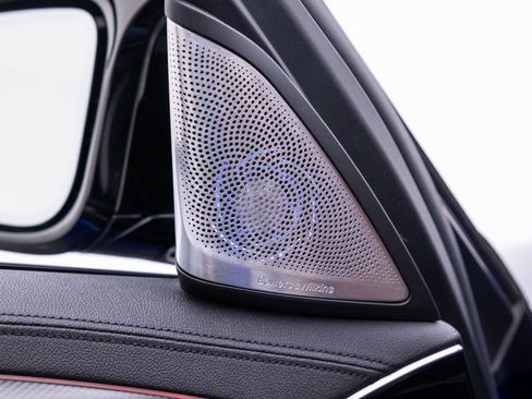 Used 2019 BMW M5 image 13