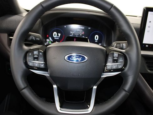 New 2026 Ford Explorer Platinum RWD image 37
