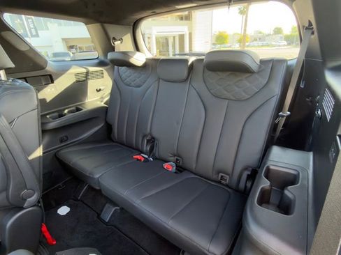 Used 2022 Hyundai Palisade Calligraphy w/ Cargo Package FWD image 9