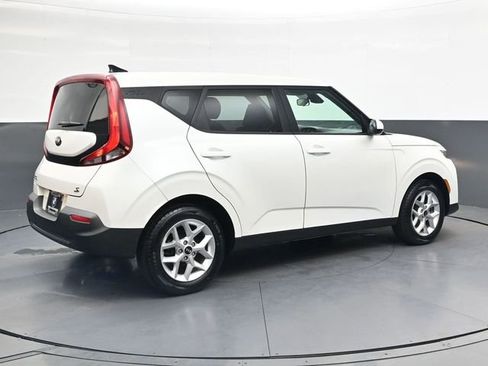 Used 2020 Kia Soul S FWD image 4