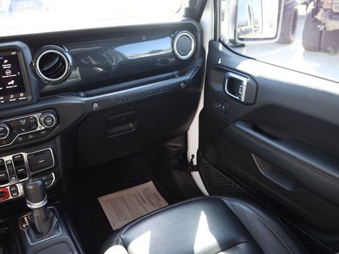 Used 2023 Jeep Wrangler Unlimited Rubicon 392 w/ Xtreme Recon 35" Tire Package AWD/4WD image 22