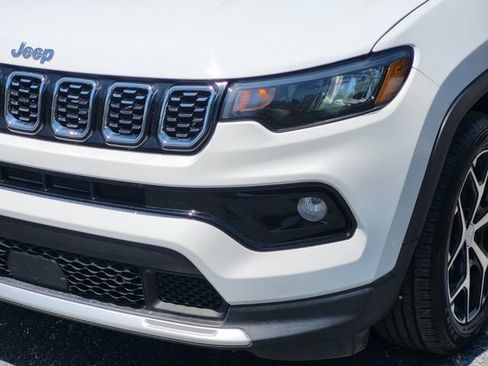 Used 2024 Jeep Compass Limited AWD/4WD image 7