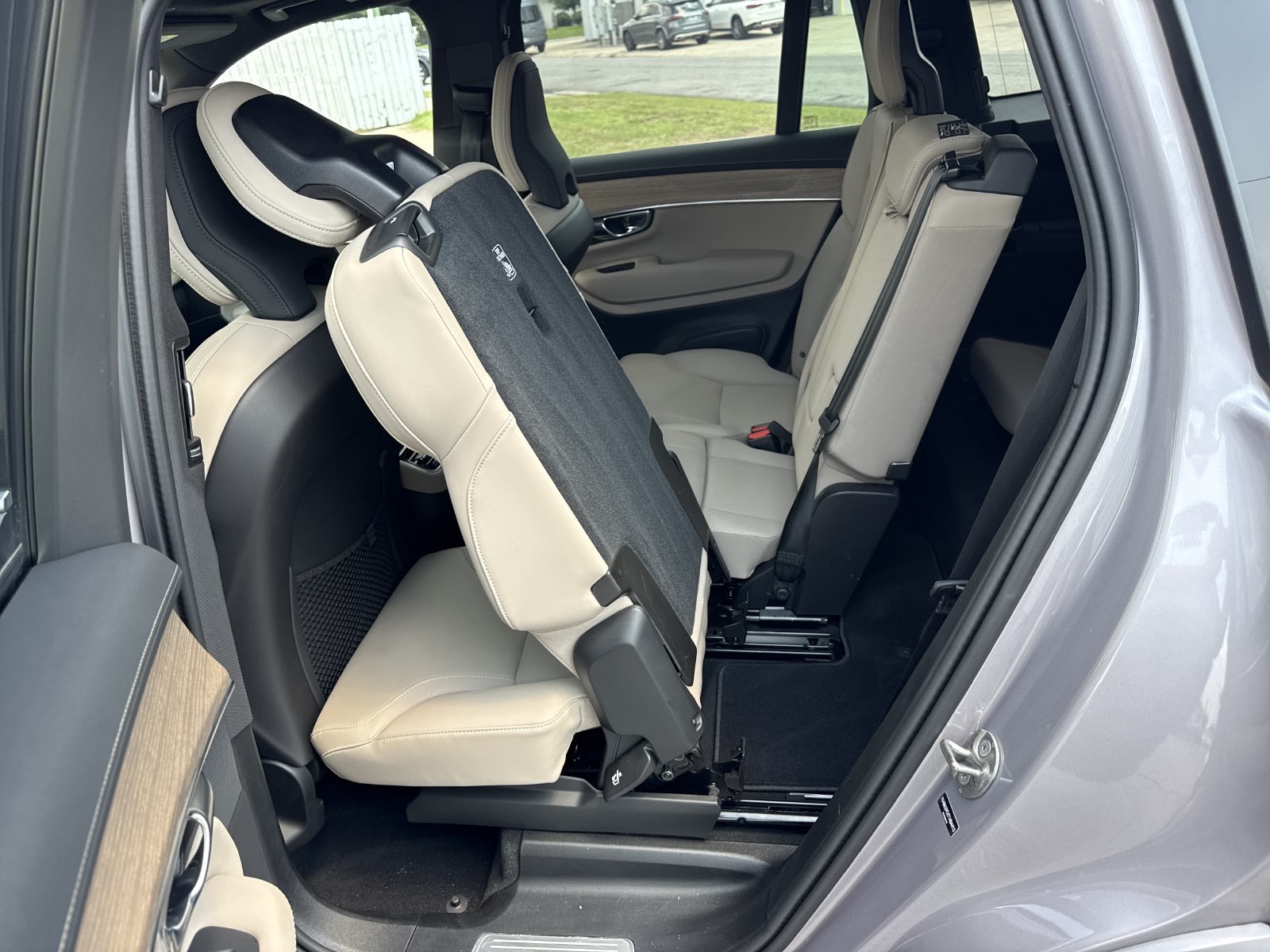 Certified 2026 Volvo XC90 B6 Plus AWD/4WD image 11