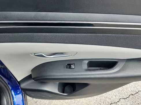Certified 2024 Hyundai Tucson SEL w/ Convenience Package FWD image 31