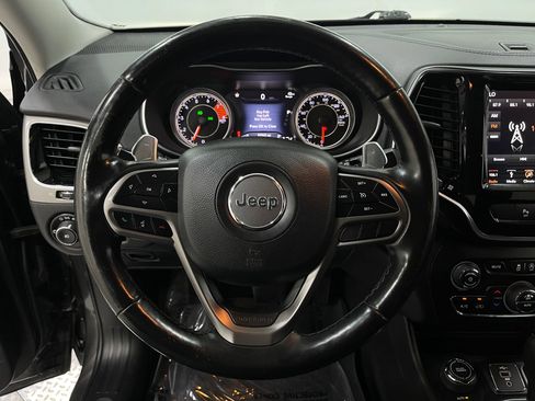 Used 2019 Jeep Cherokee Limited AWD/4WD image 21