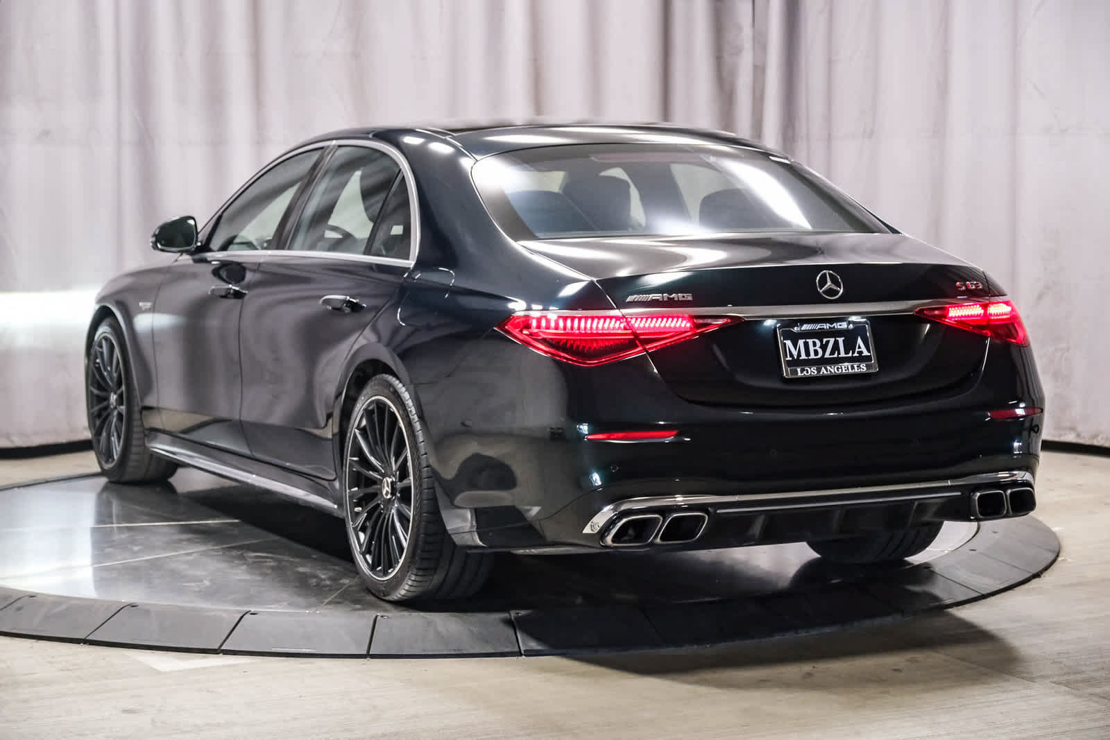 Used 2026 Mercedes-Benz S 63 AMG S image 9