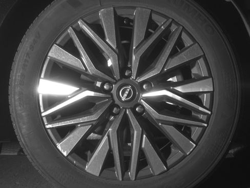 Used 2025 Nissan Altima 2.5 SV image 13