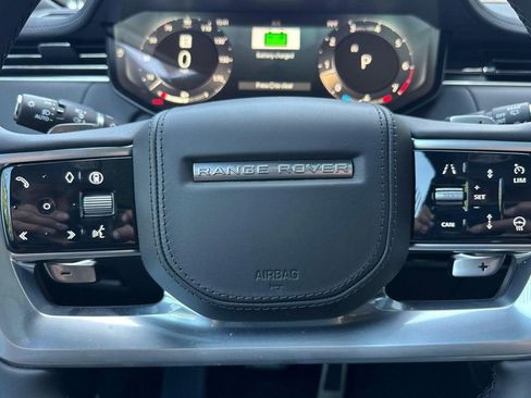 New 2026 Land Rover Range Rover Long Wheelbase SE AWD/4WD image 17