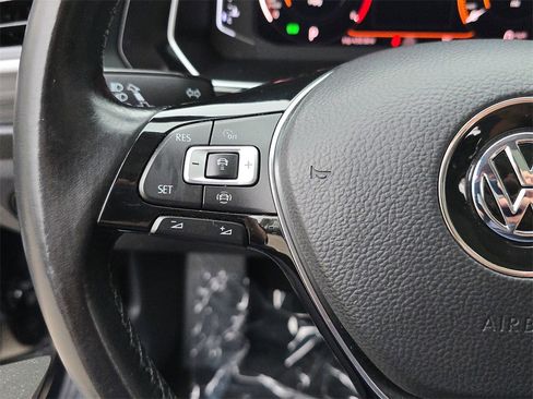Used 2019 Volkswagen Jetta SEL image 24