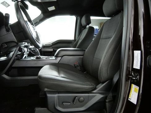 Used 2019 Ford F150 XLT w/ Equipment Group 302A Luxury AWD/4WD image 19