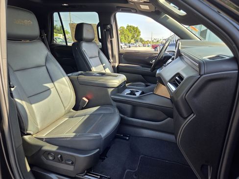 Used 2022 Chevrolet Tahoe High Country AWD/4WD image 18