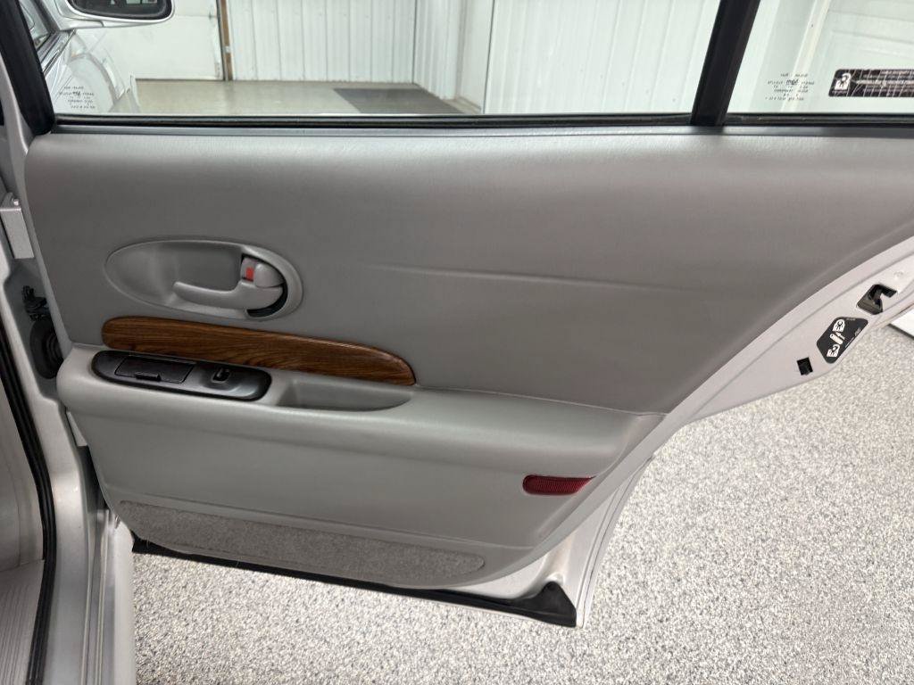 Used 2003 Buick Le Sabre Custom FWD image 23
