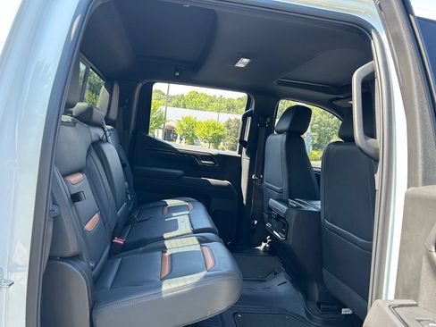 Used 2025 GMC Sierra 1500 AT4 w/ AT4 Premium Package AWD/4WD image 54