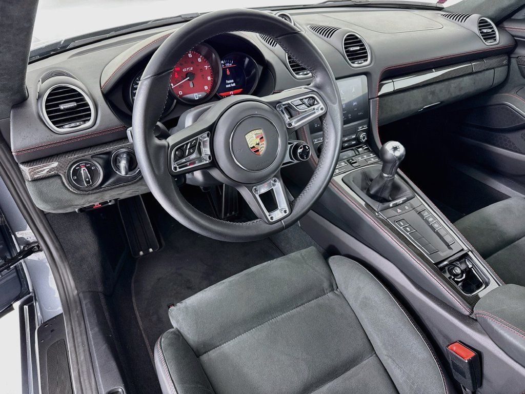 Certified 2025 Porsche 718 Cayman GTS RWD image 4
