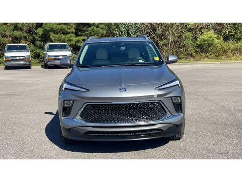 Used 2024 Buick Encore GX Sport Touring image 7