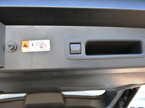 New 2026 Toyota Sienna LE image 9