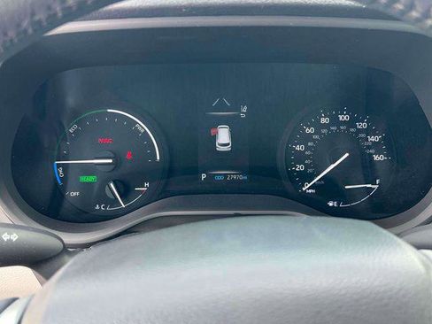 Certified 2023 Toyota Sienna XLE FWD image 18